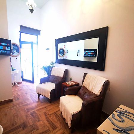 Charming Portuguese Style Apartment, For Rent "Vida A Portuguesa", "Fruta Or Polvo" Alojamento Local ปอร์ติเมา ภายนอก รูปภาพ