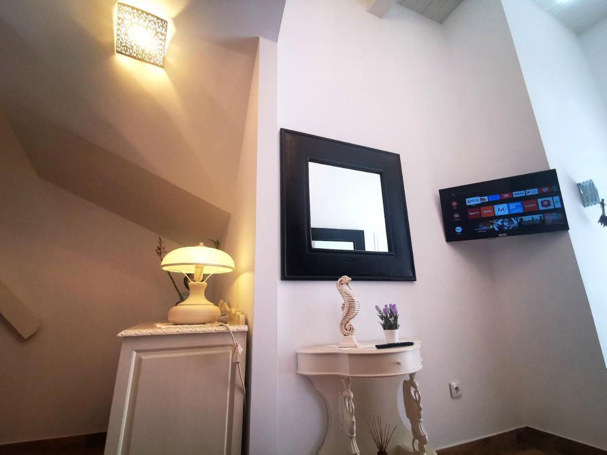 Charming Portuguese Style Apartment, For Rent "Vida A Portuguesa", "Fruta Or Polvo" Alojamento Local ปอร์ติเมา ภายนอก รูปภาพ